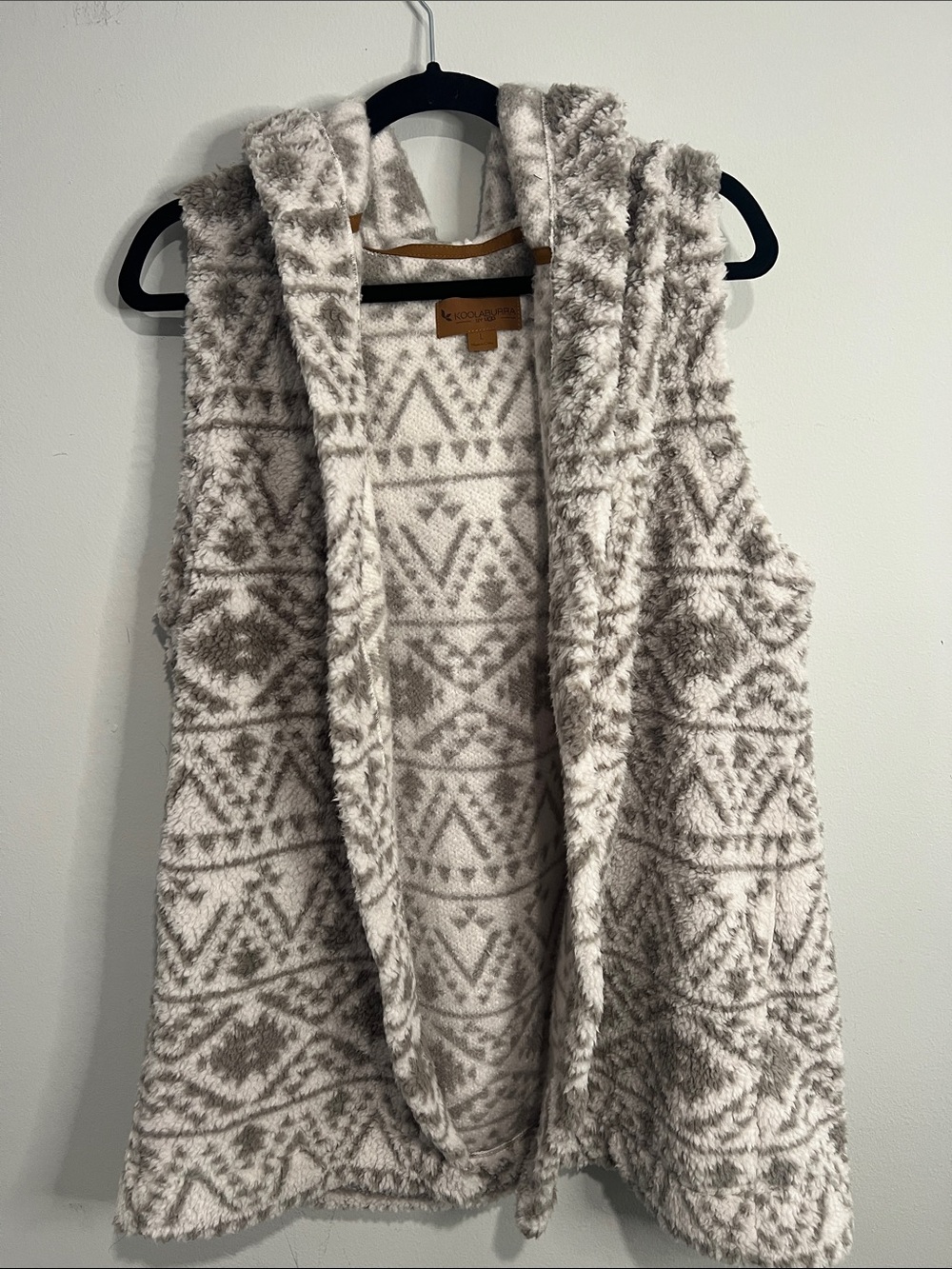 UGG Koolaburra Hooded Faux-Sherpa Vest in Cream & Taupe Geometric Knit - Size L